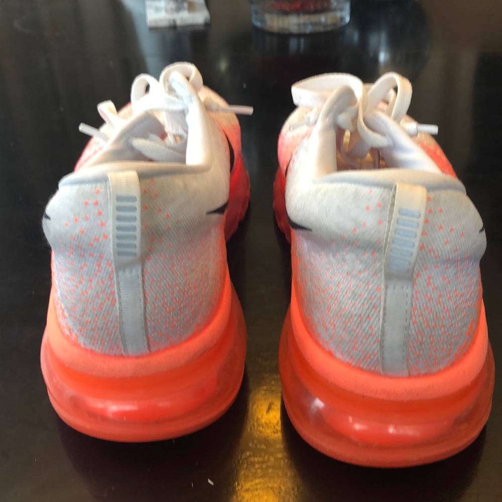 Nike flywires